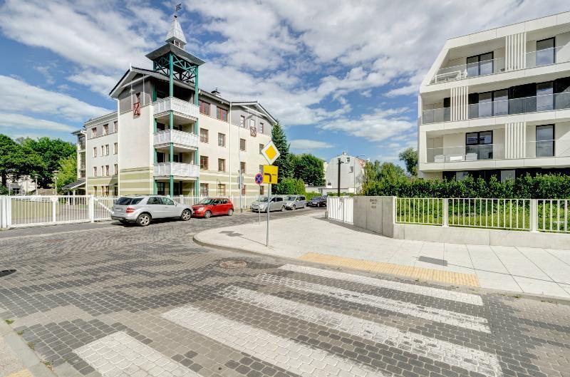 Dom & House - Apartments Karlikowska Сопот Экстерьер фото